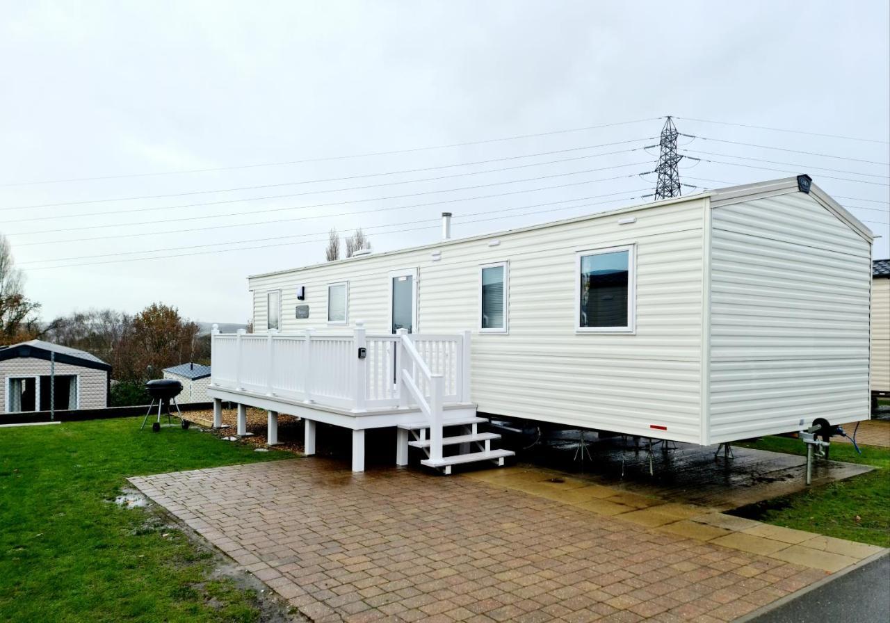 Escape City Caravan Lytchett Minster Extérieur photo