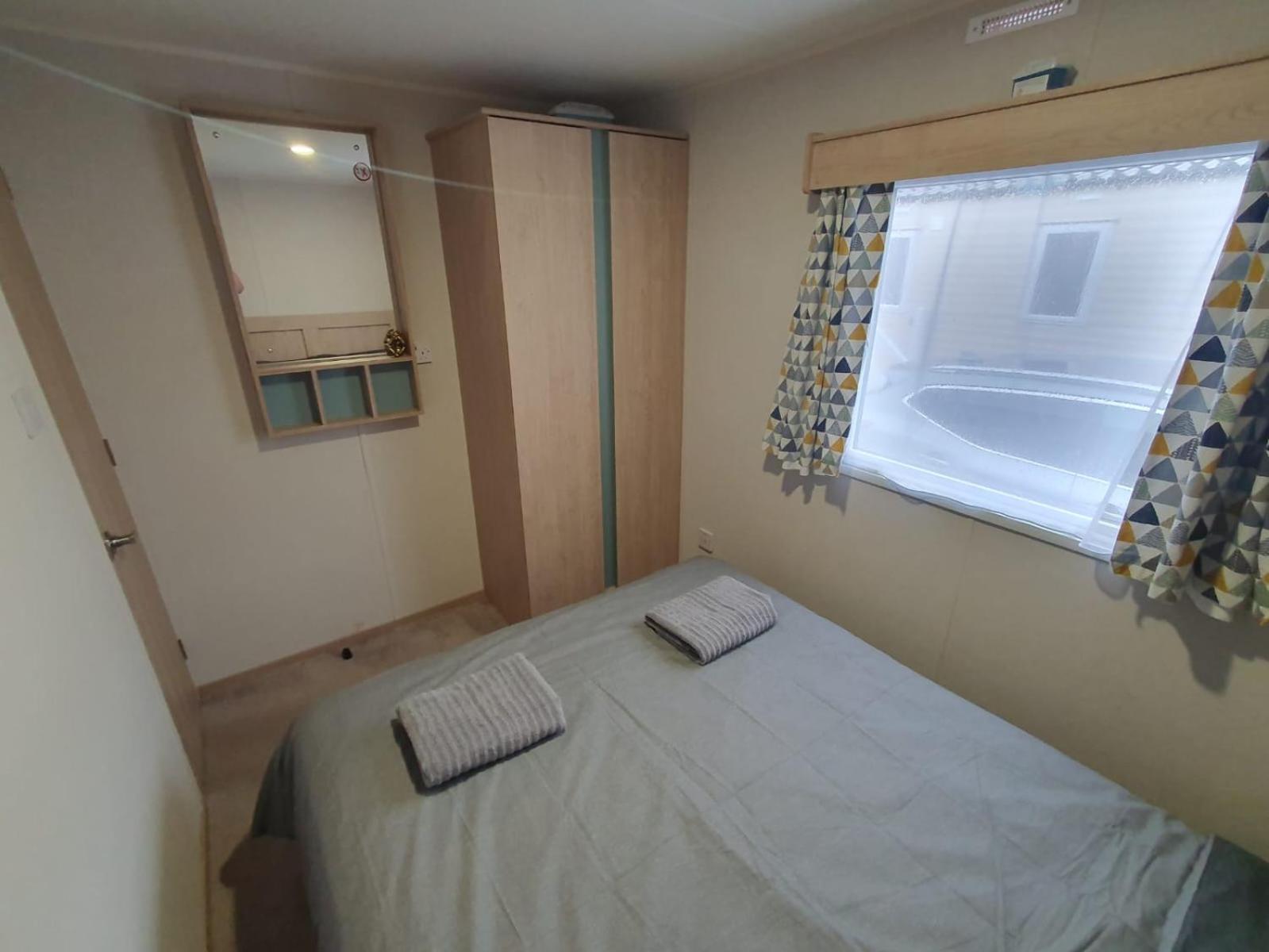 Escape City Caravan Lytchett Minster Extérieur photo