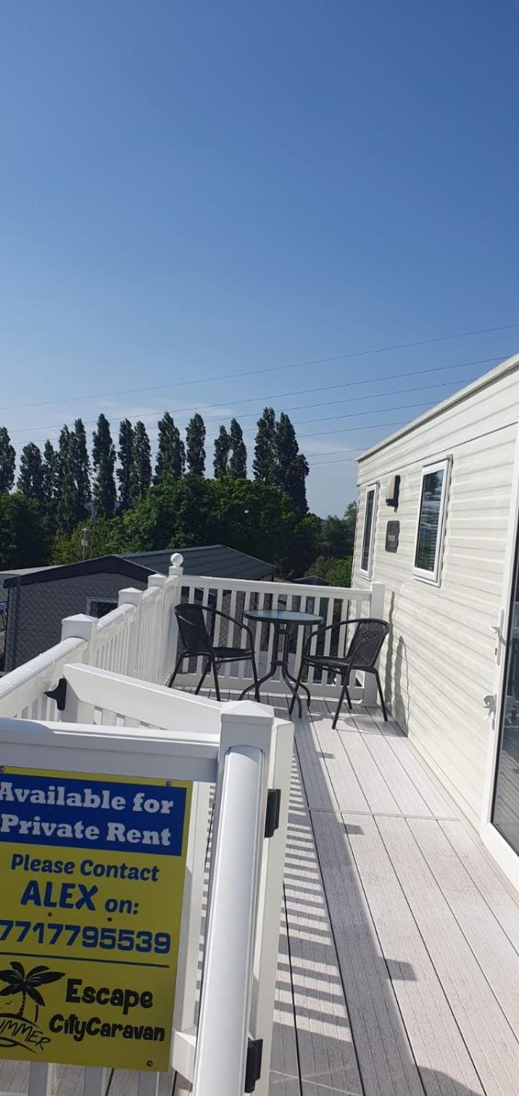Escape City Caravan Lytchett Minster Extérieur photo